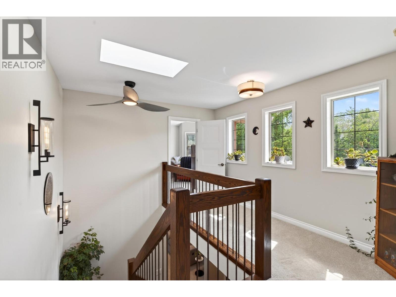 1544 Woodridge Road