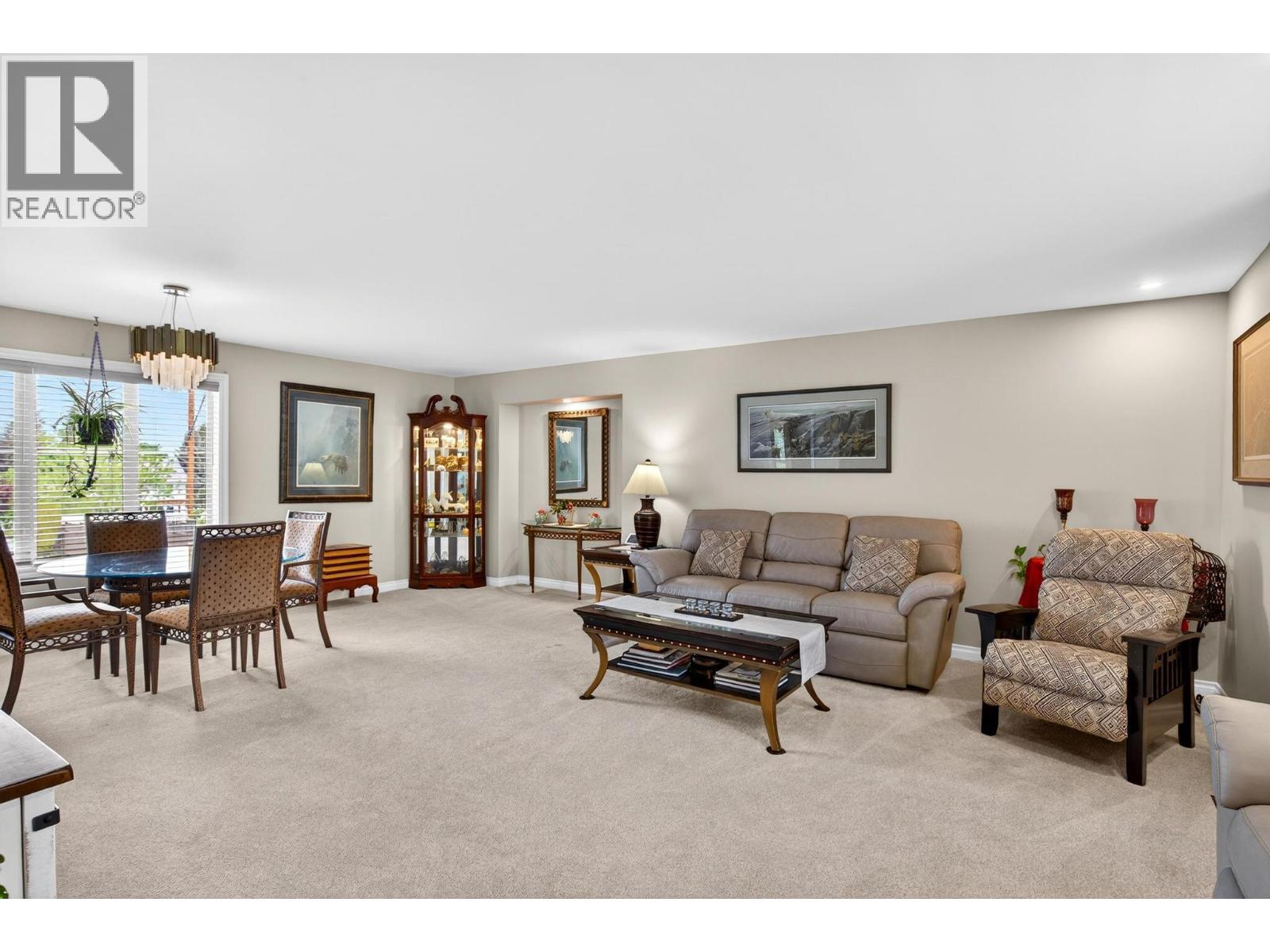 1544 Woodridge Road