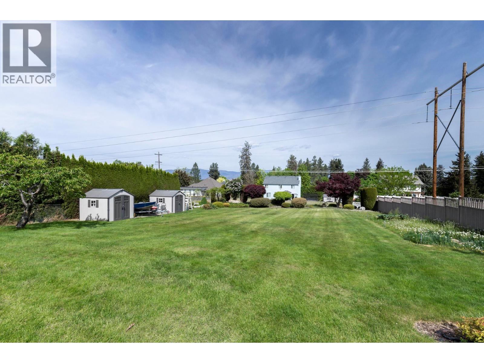 1544 Woodridge Road