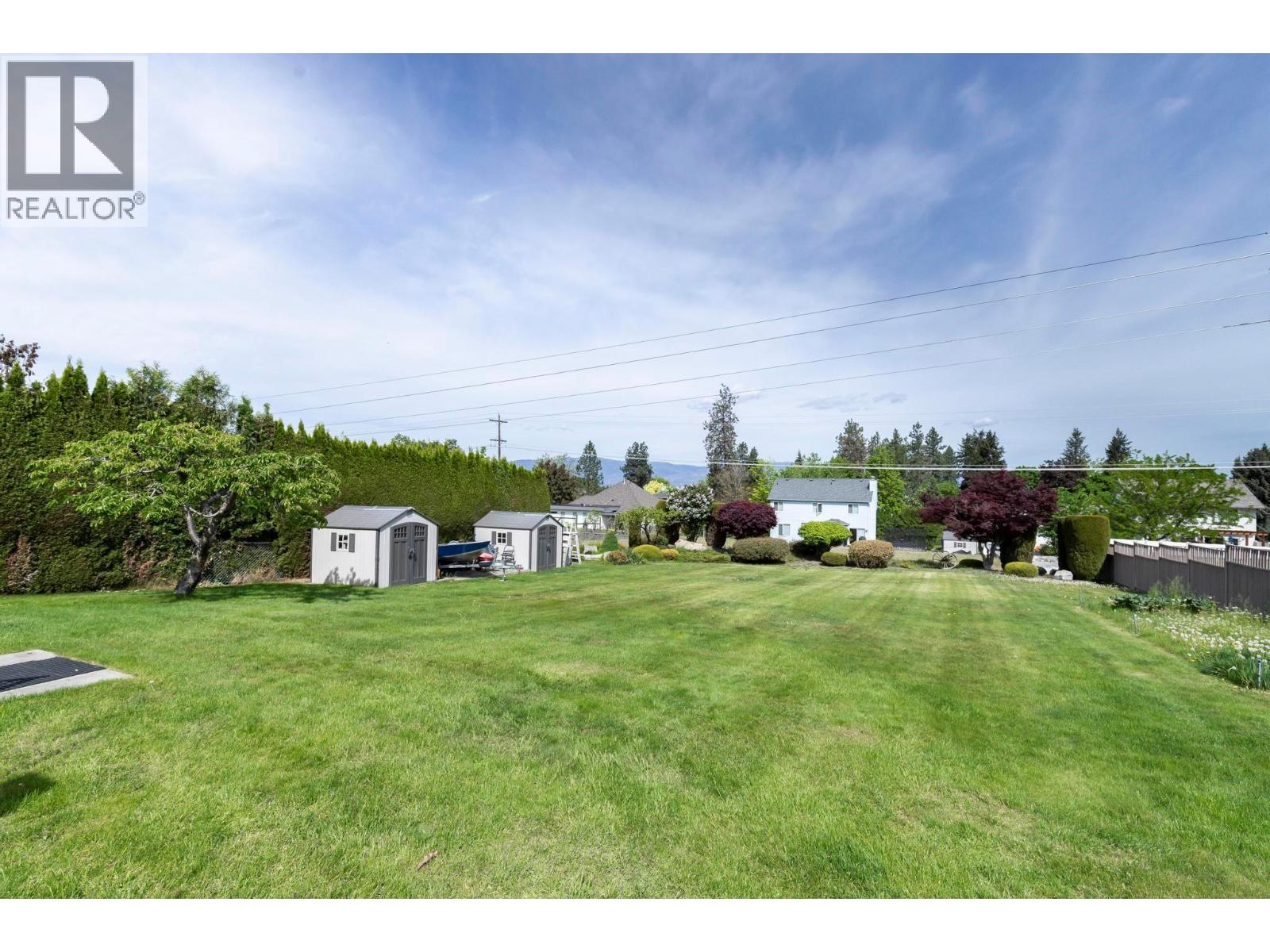 1544 Woodridge Road