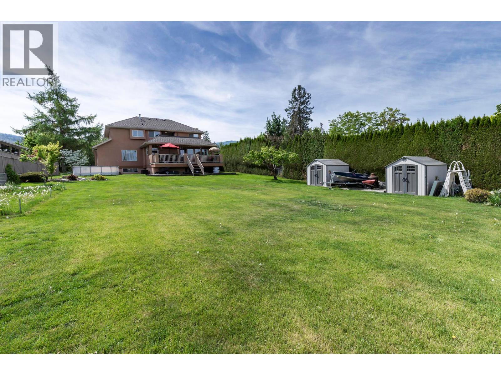 1544 Woodridge Road
