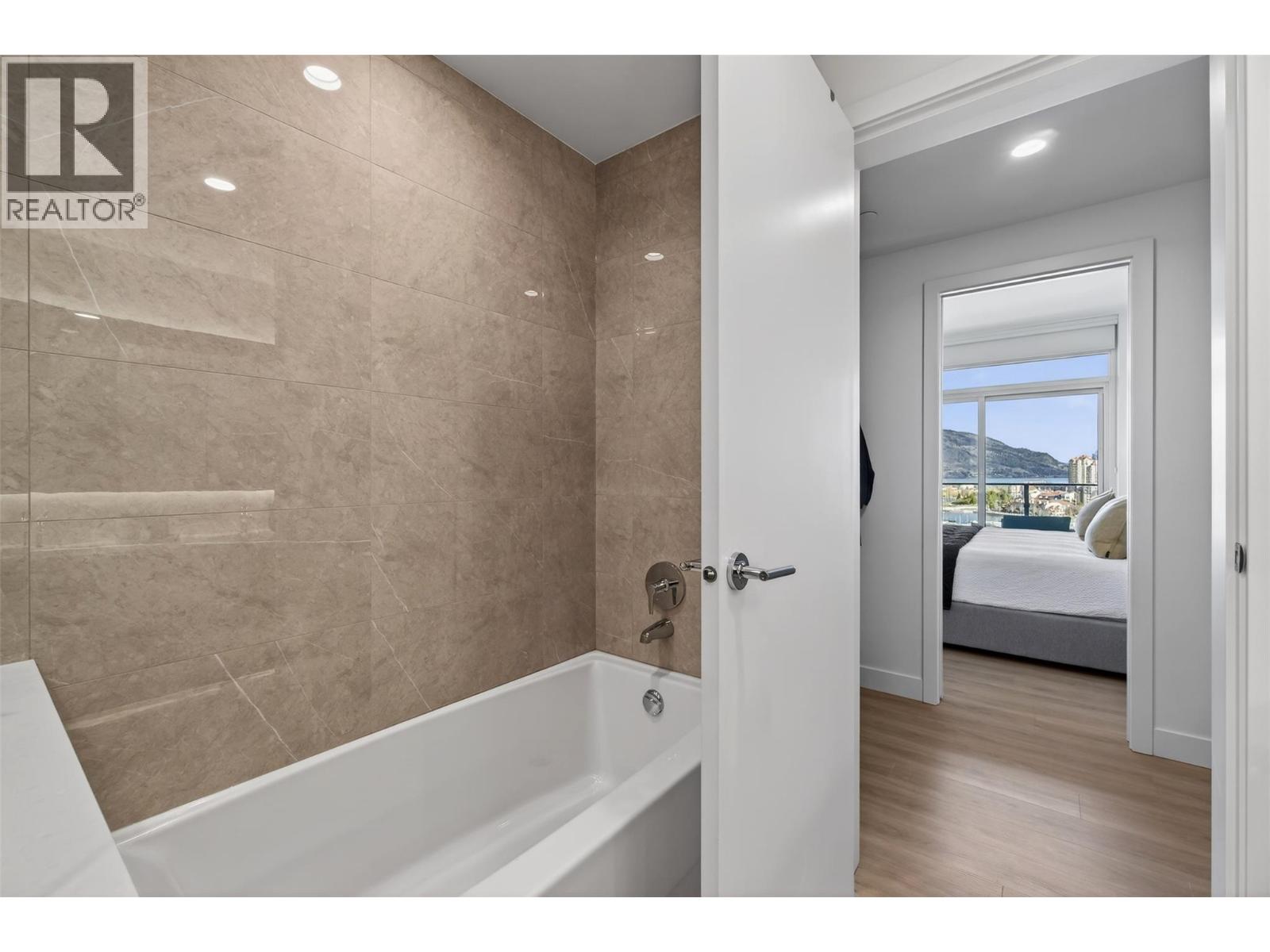238 Leon Avenue Unit# 1308