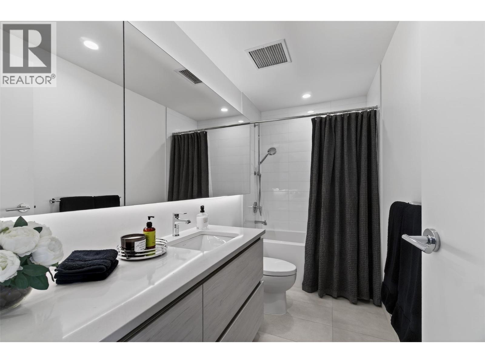 238 Leon Avenue Unit# 1308