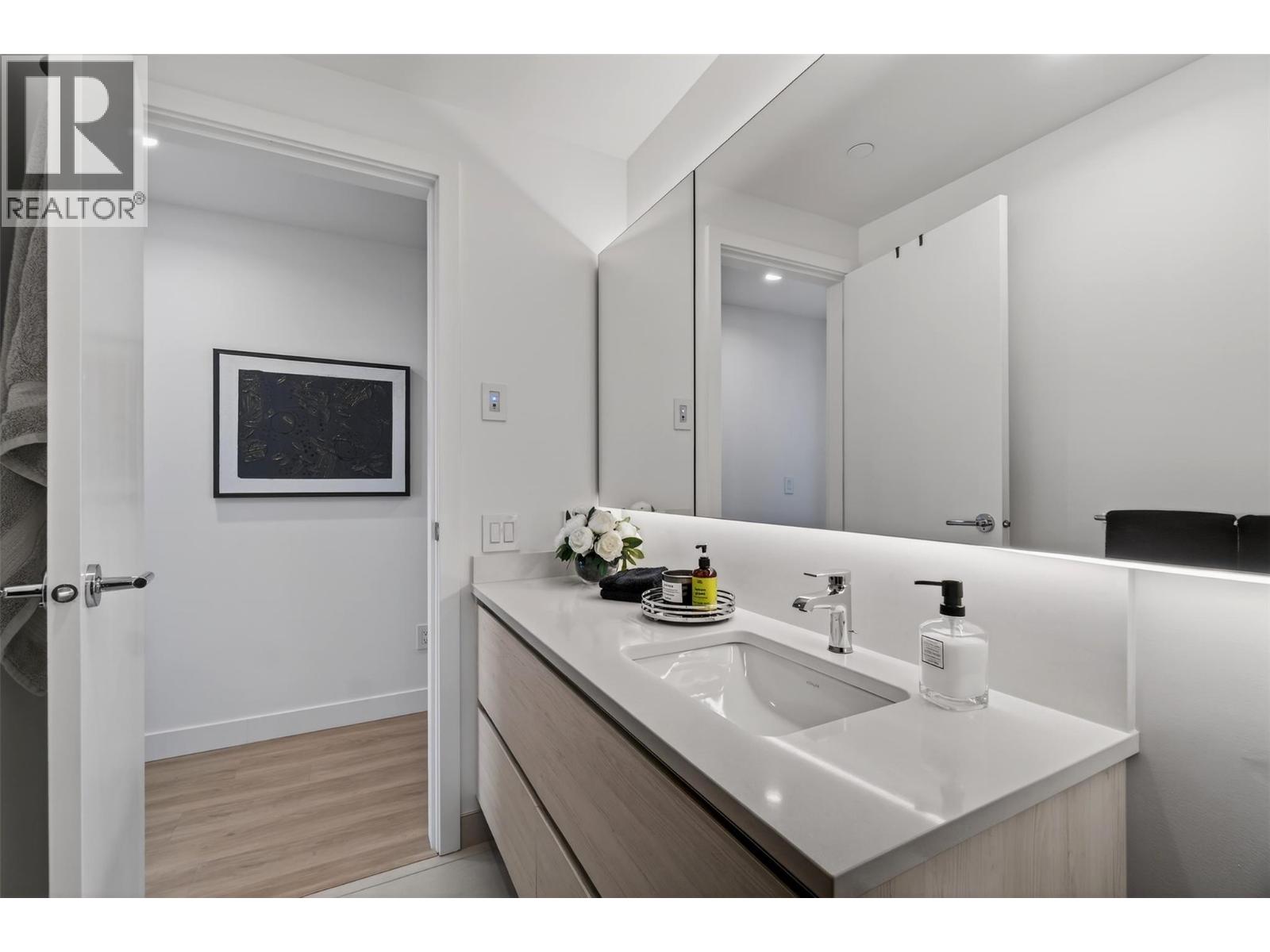 238 Leon Avenue Unit# 1308