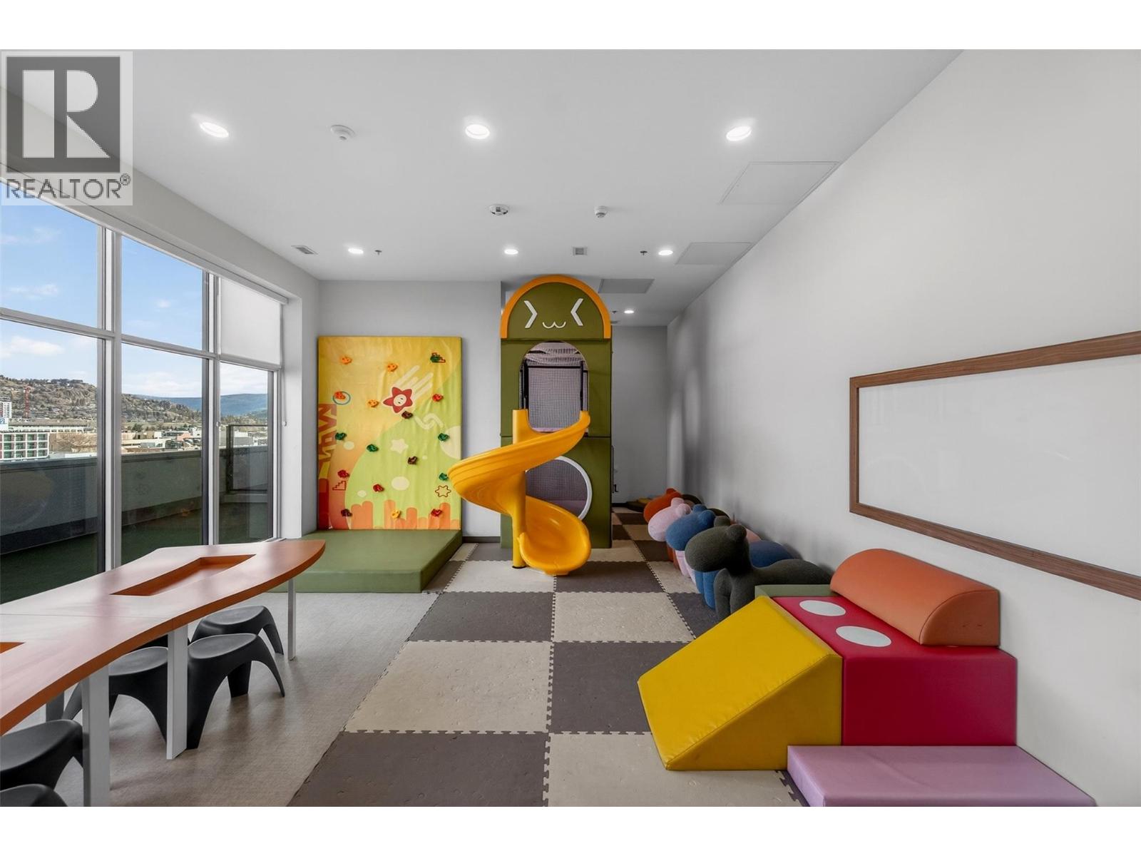 238 Leon Avenue Unit# 1308