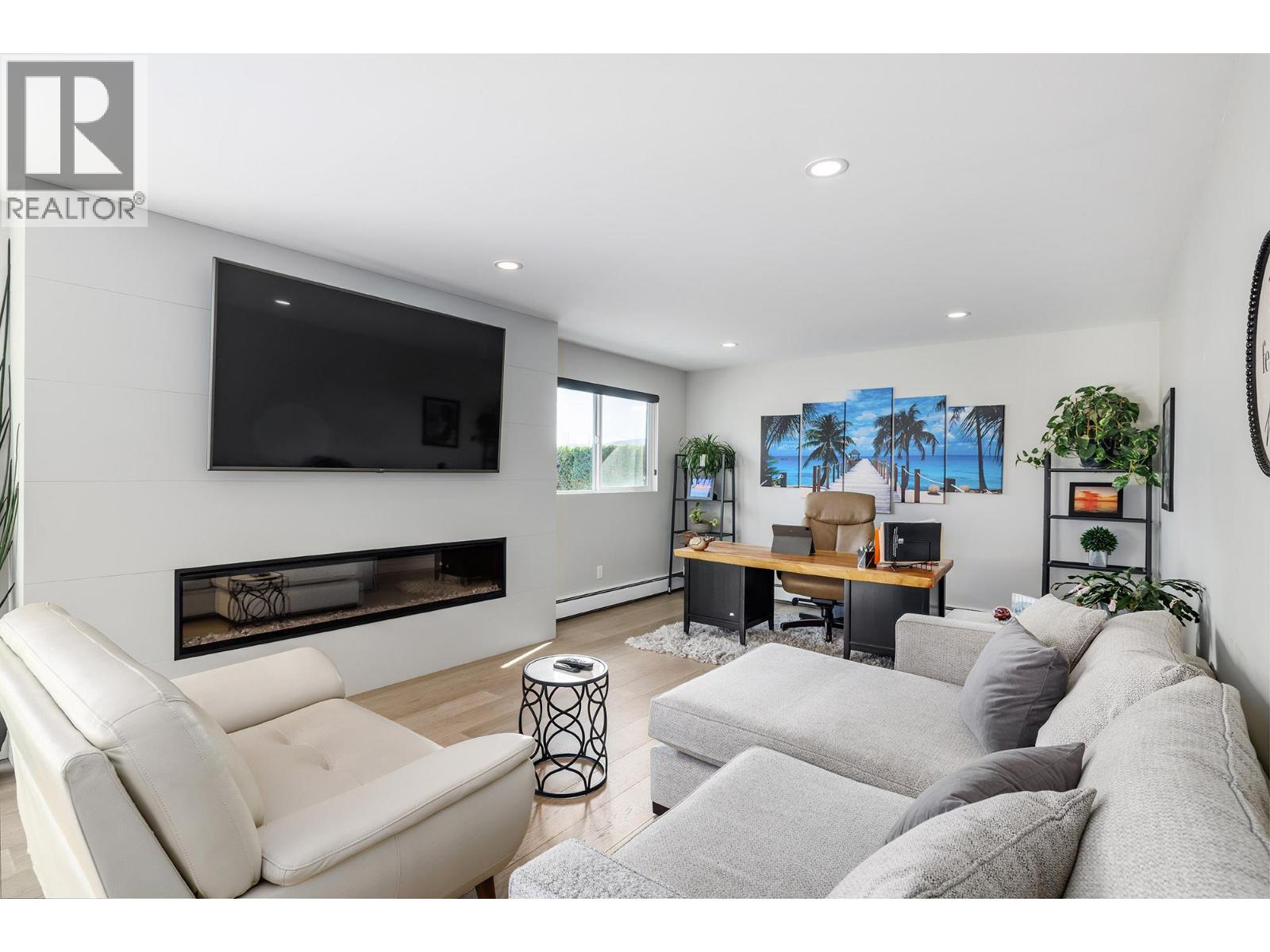 1404 Green Bay Road