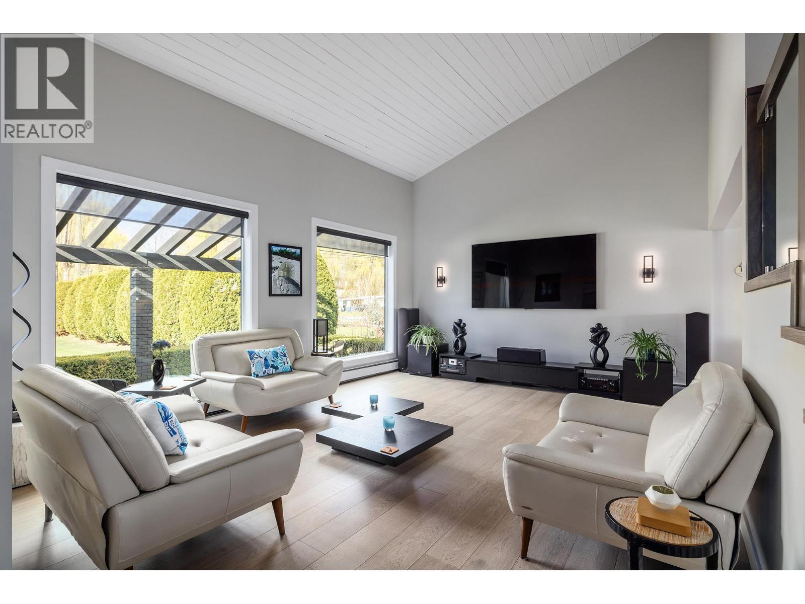 1404 Green Bay Road