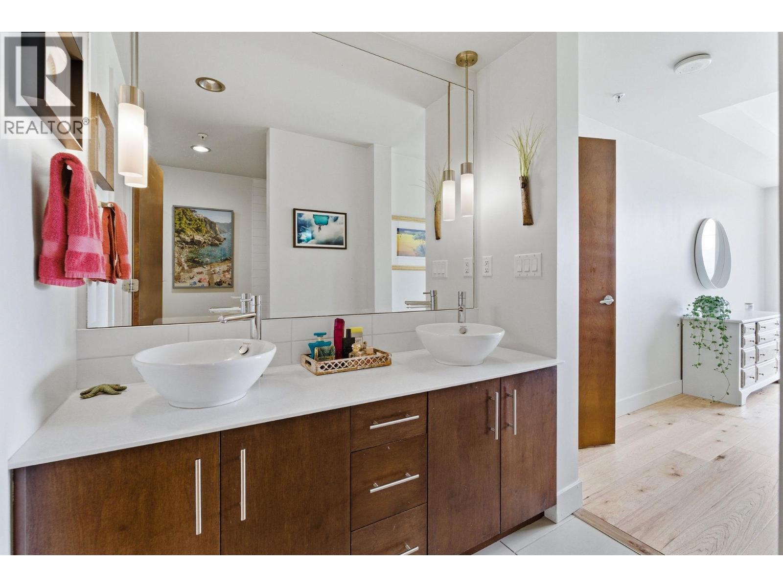 2040 Springfield Road Unit# 402