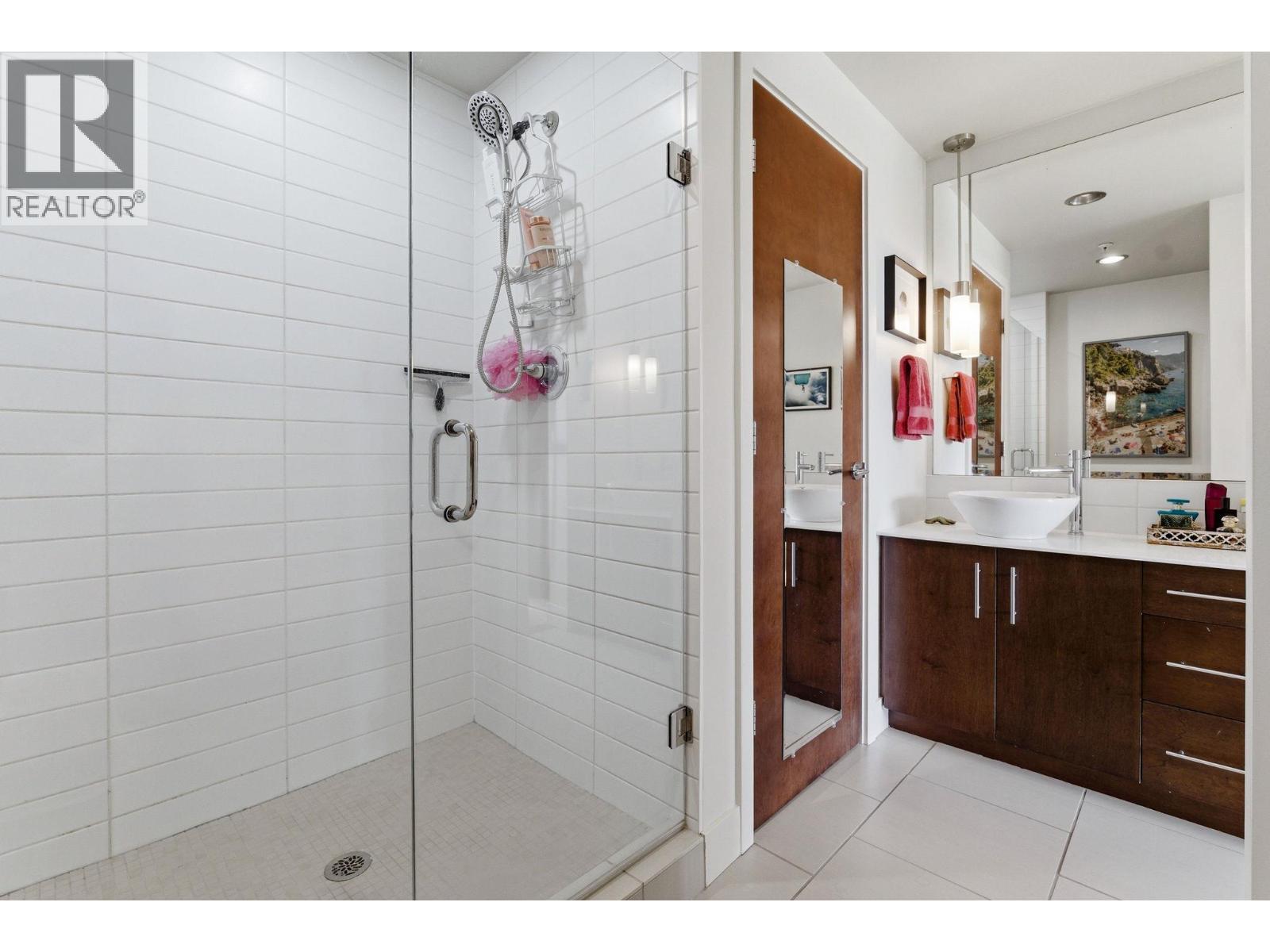 2040 Springfield Road Unit# 402