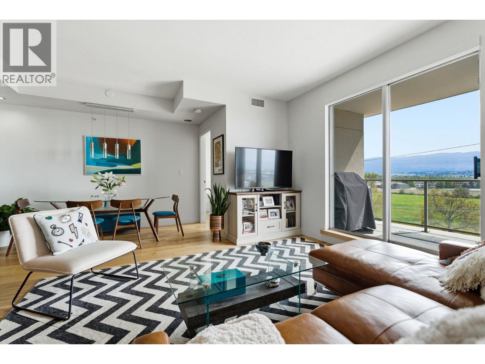 2040 Springfield Road Unit# 402