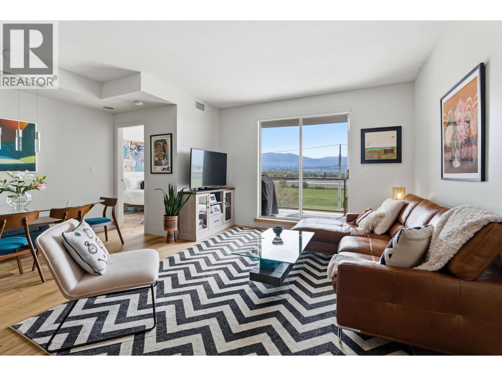 2040 Springfield Road Unit# 402