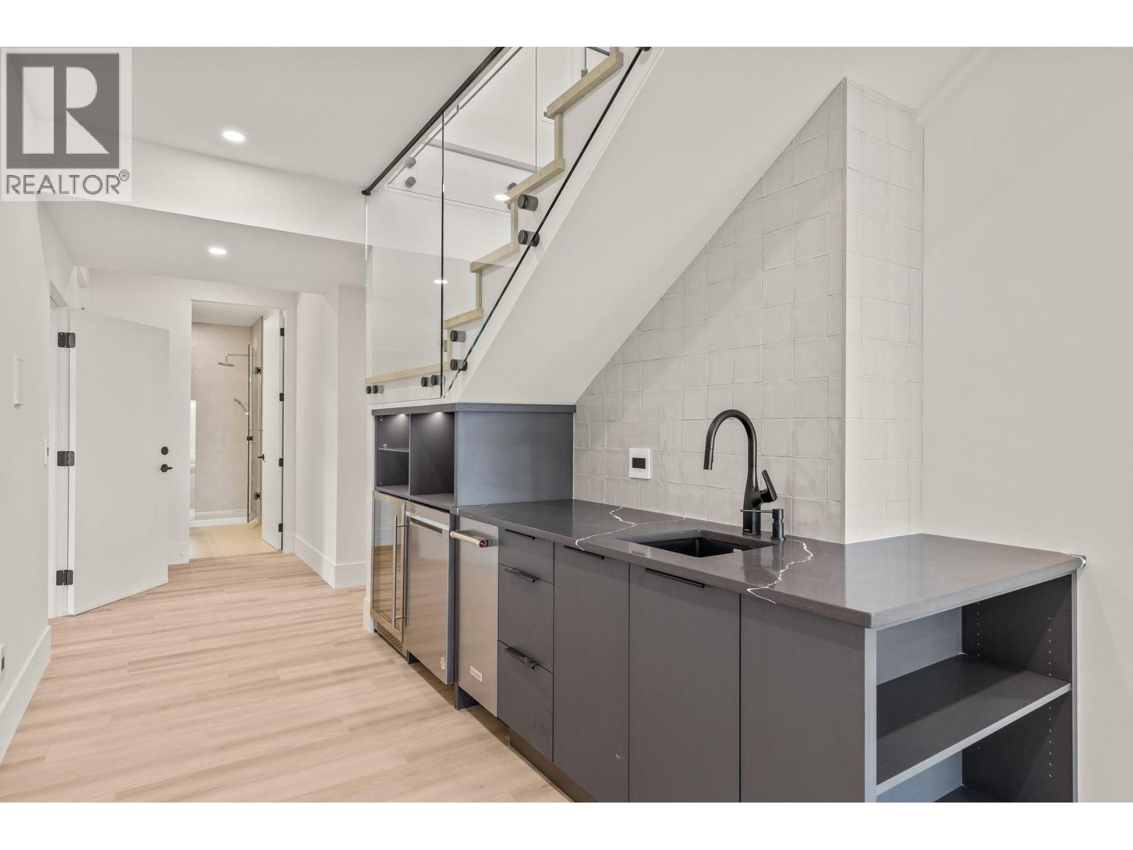 5584 Upper Mission Court