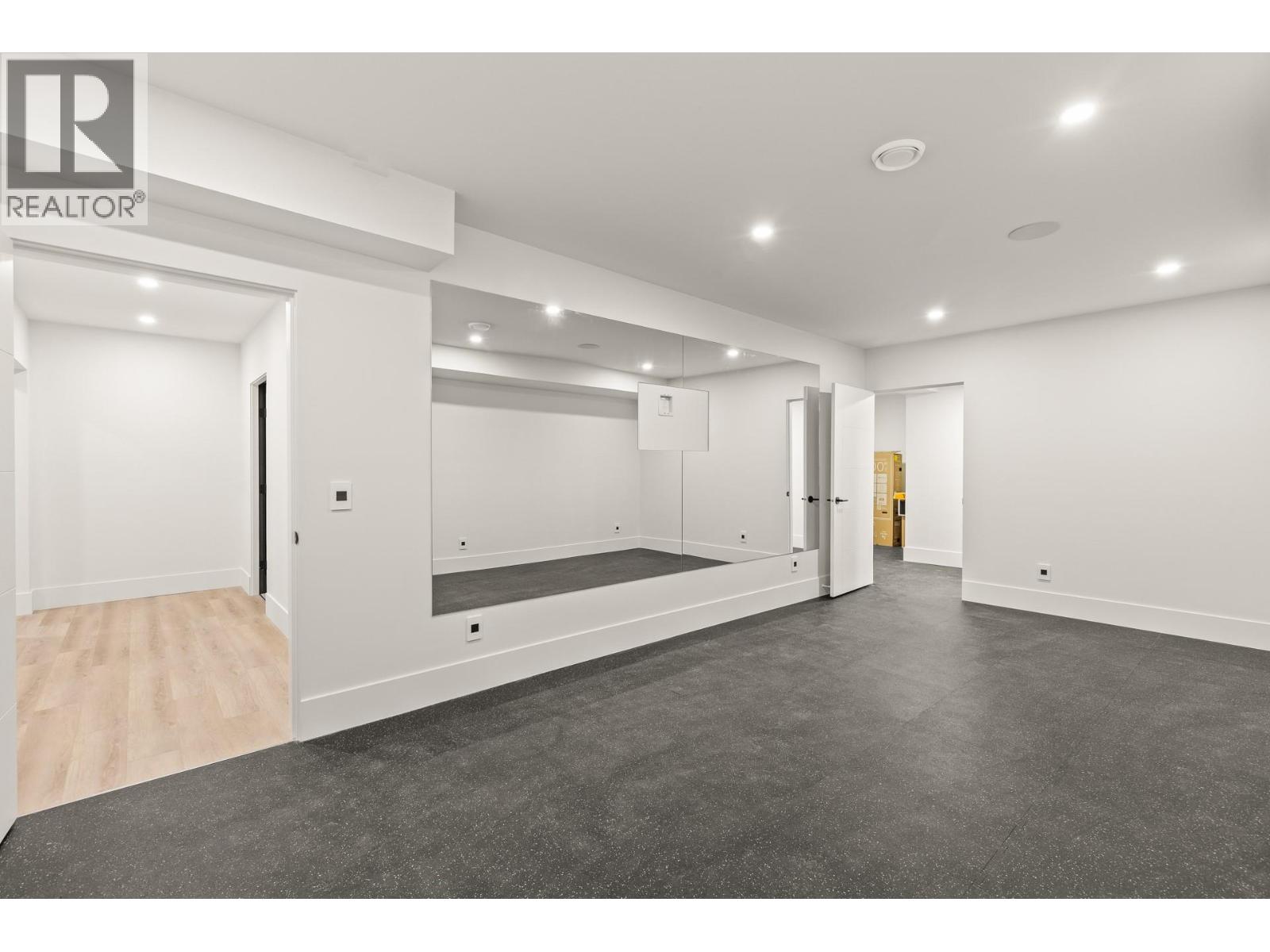 5584 Upper Mission Court
