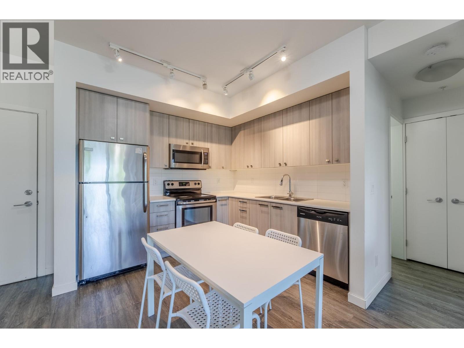 935 academy Way Unit# 109
