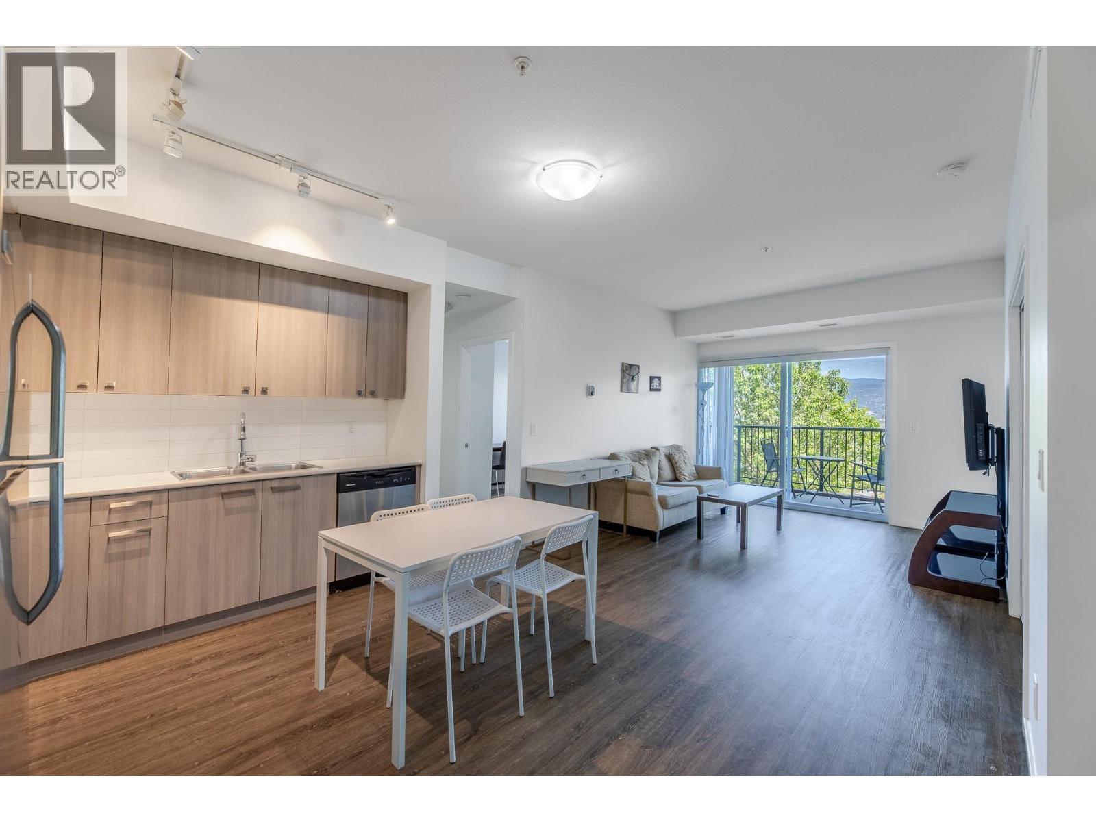 935 academy Way Unit# 109