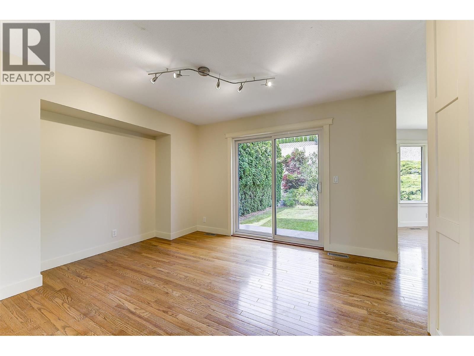 2069 Horizon Drive