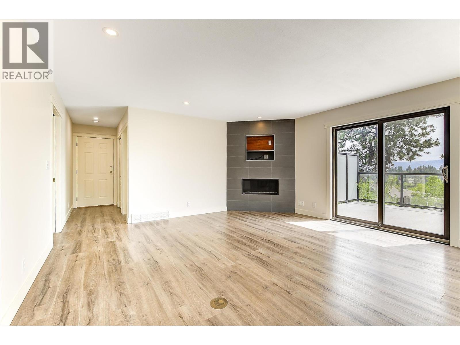 2069 Horizon Drive