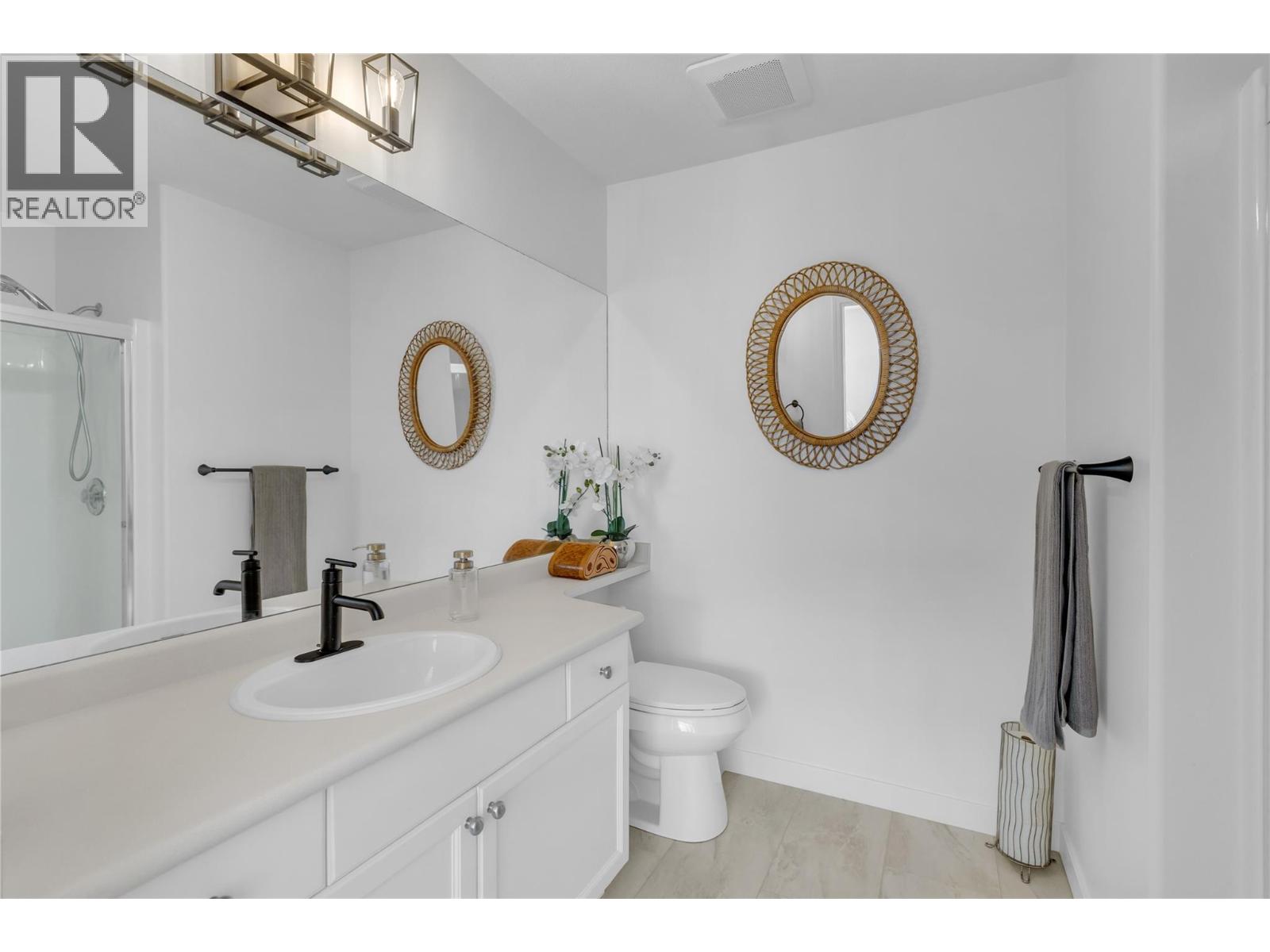 3825 Glen Canyon Drive Unit# 104