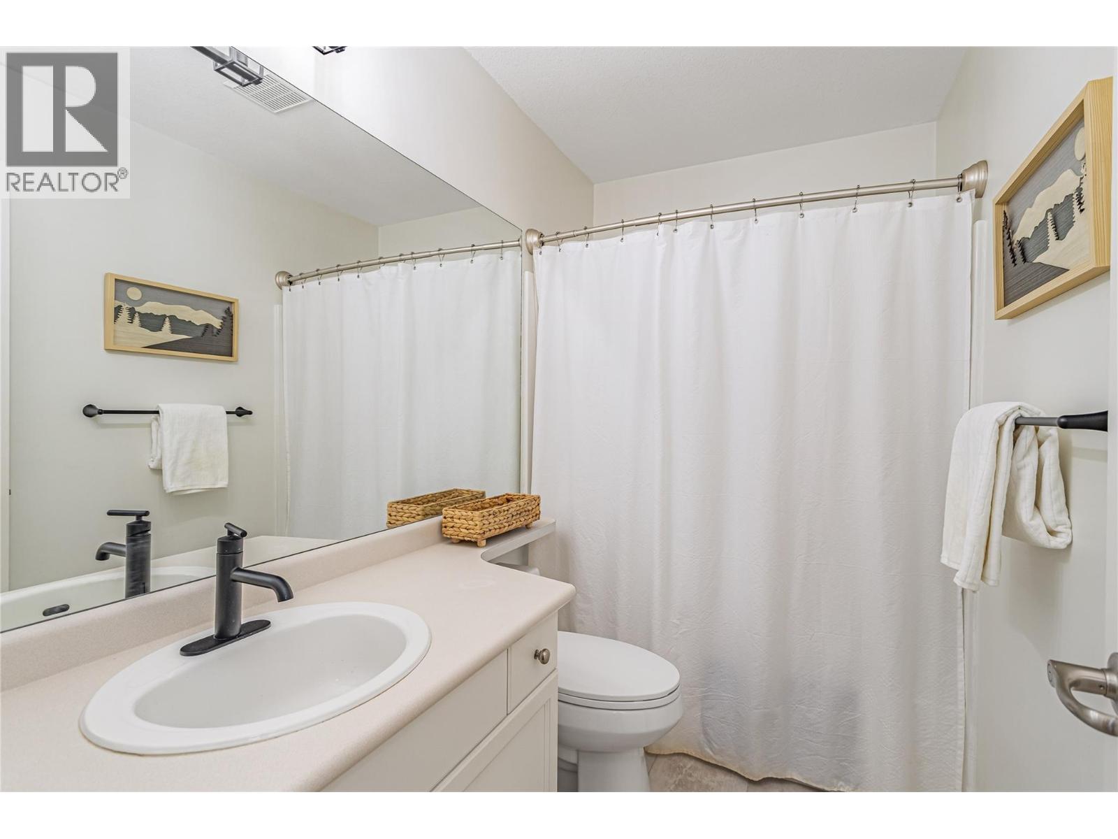 3825 Glen Canyon Drive Unit# 104