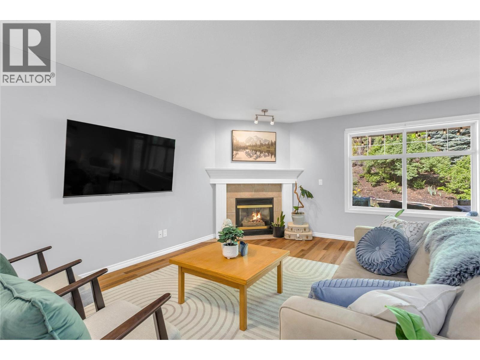 3825 Glen Canyon Drive Unit# 104