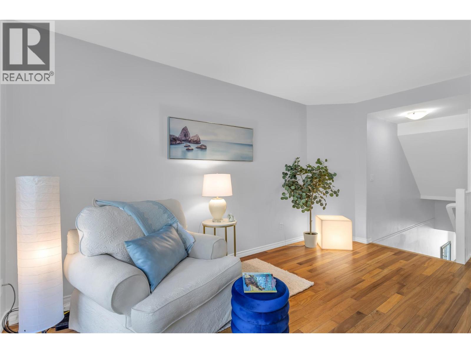 3825 Glen Canyon Drive Unit# 104