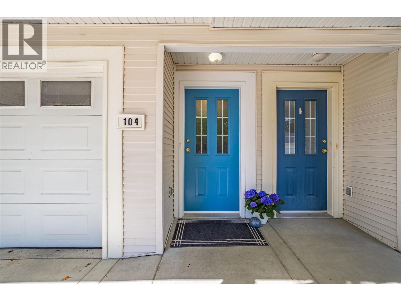 3825 Glen Canyon Drive Unit# 104