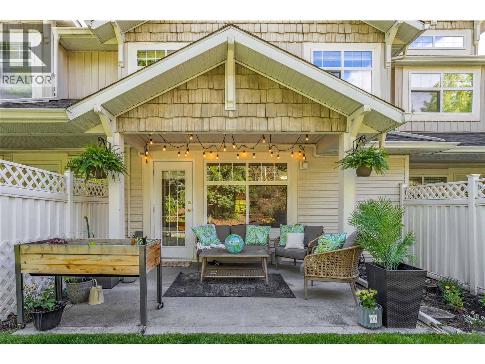 3825 Glen Canyon Drive Unit# 104