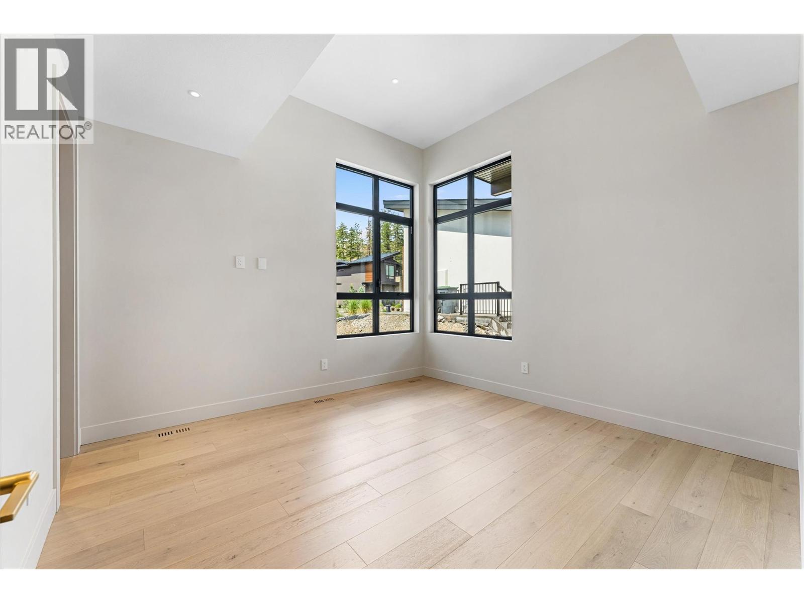10313 Long Road