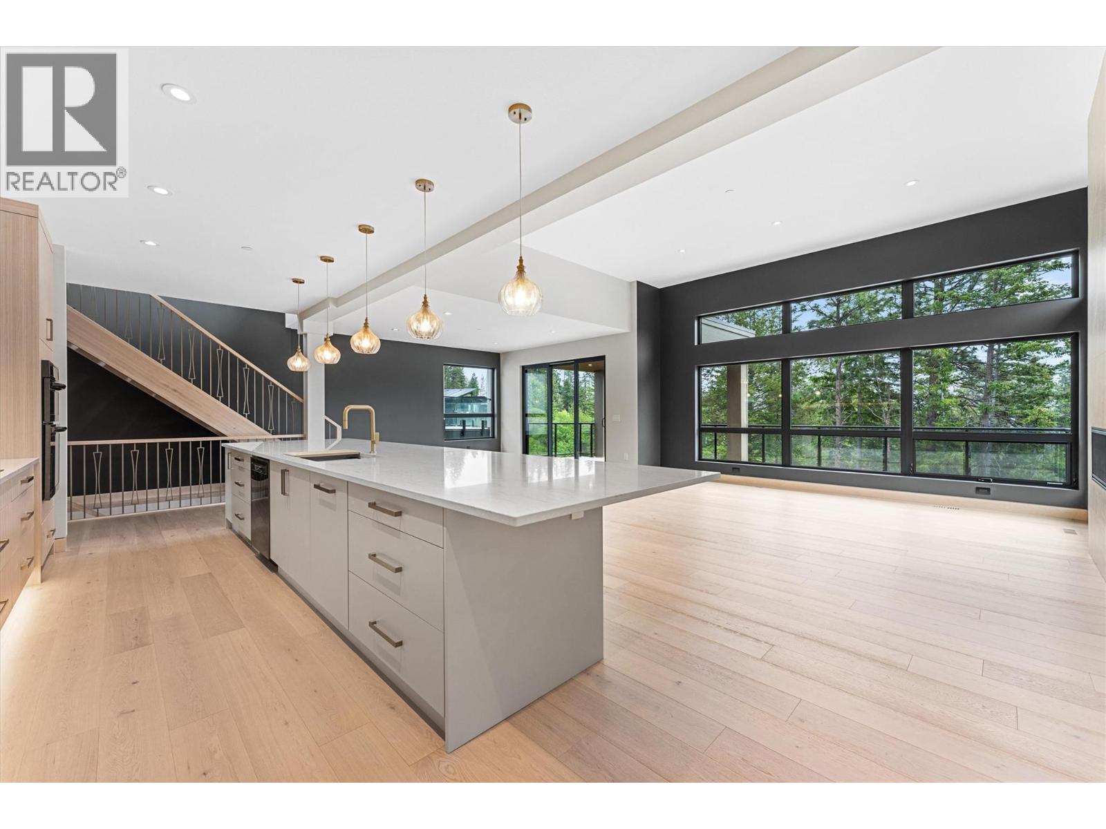 10313 Long Road