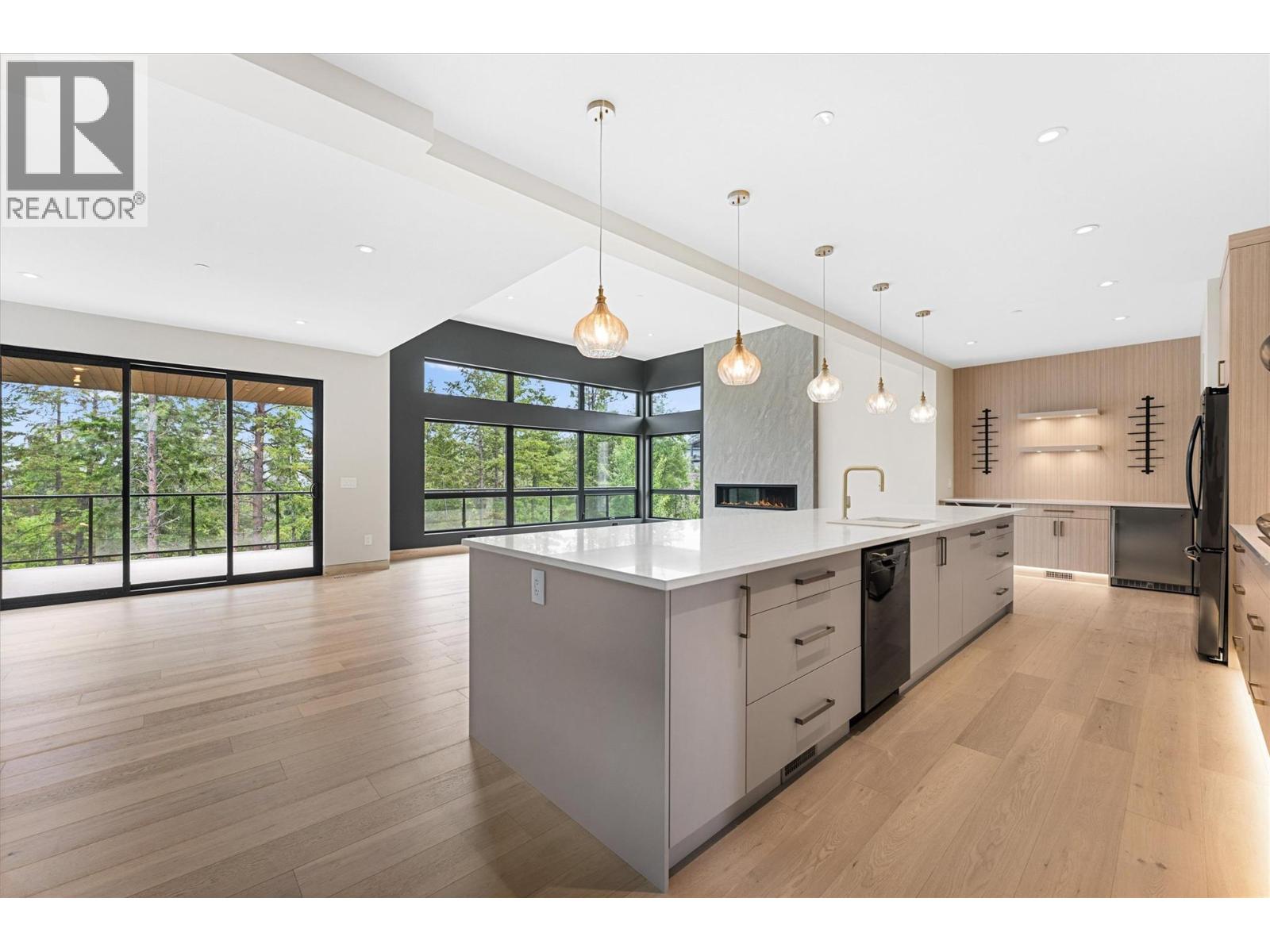 10313 Long Road