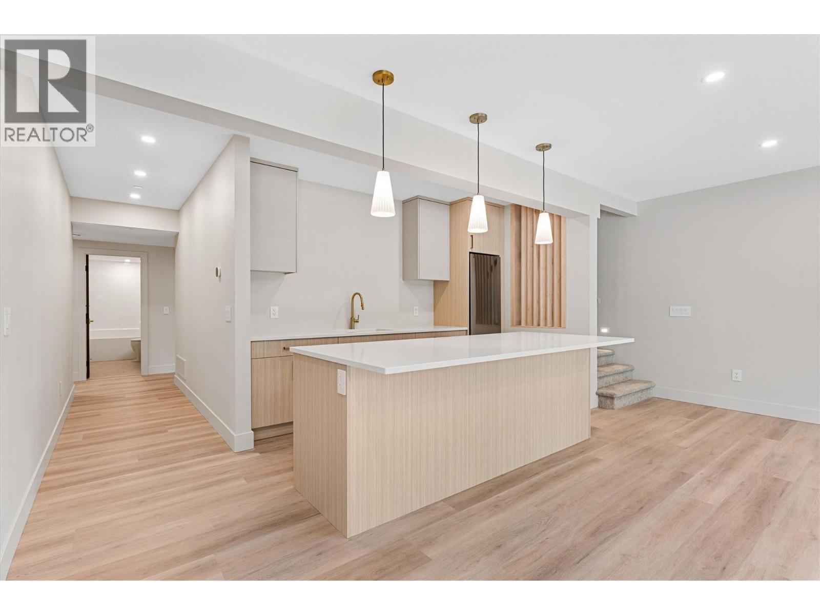 10313 Long Road
