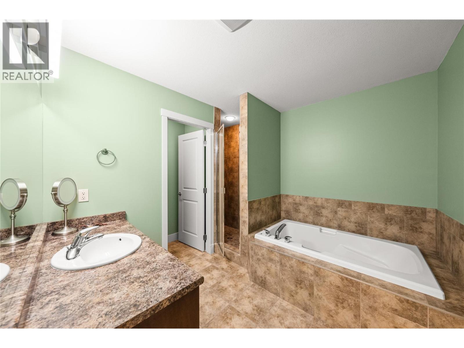 3359 Cougar Road Unit# 5