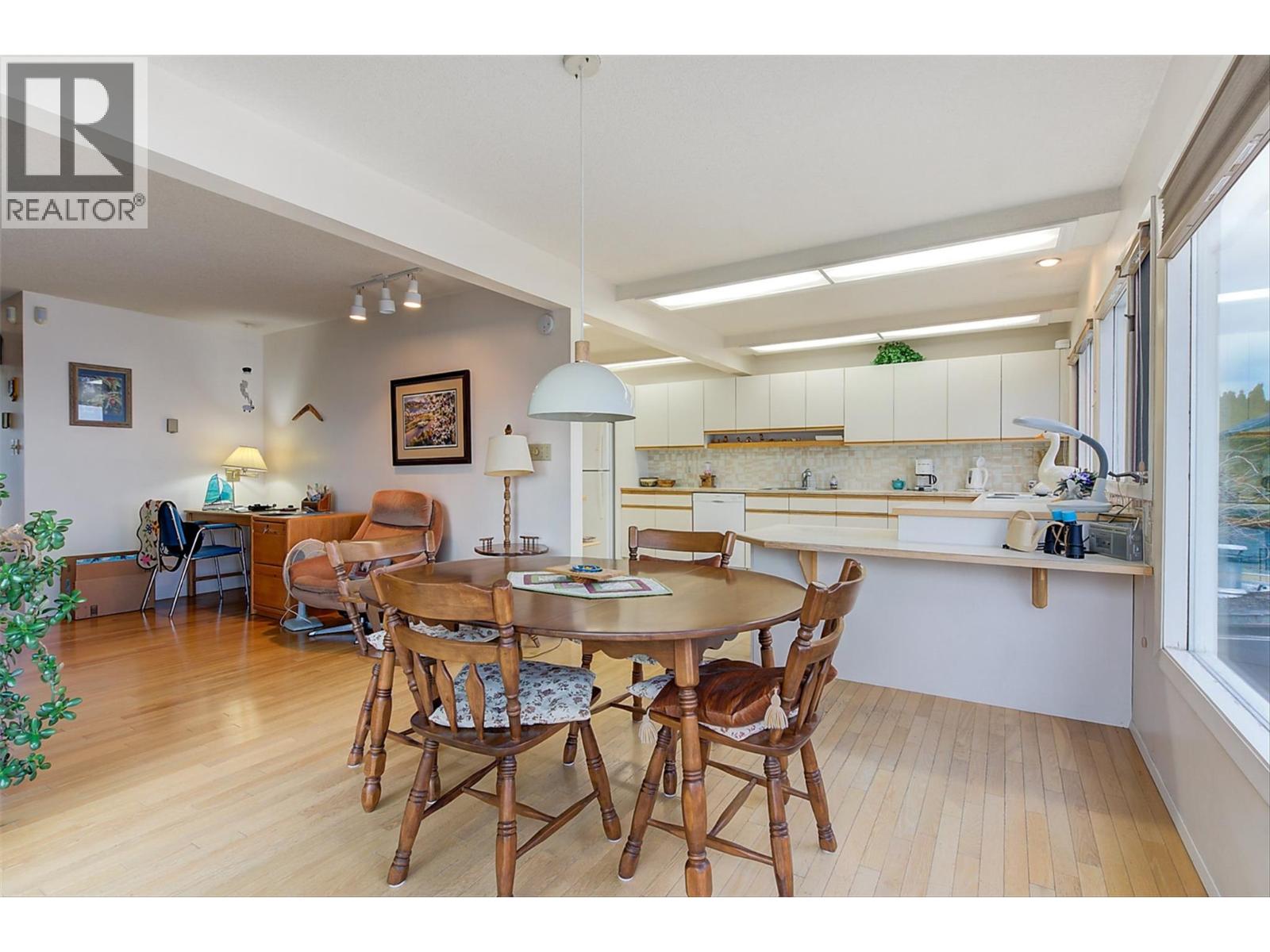 3963 Angus Drive