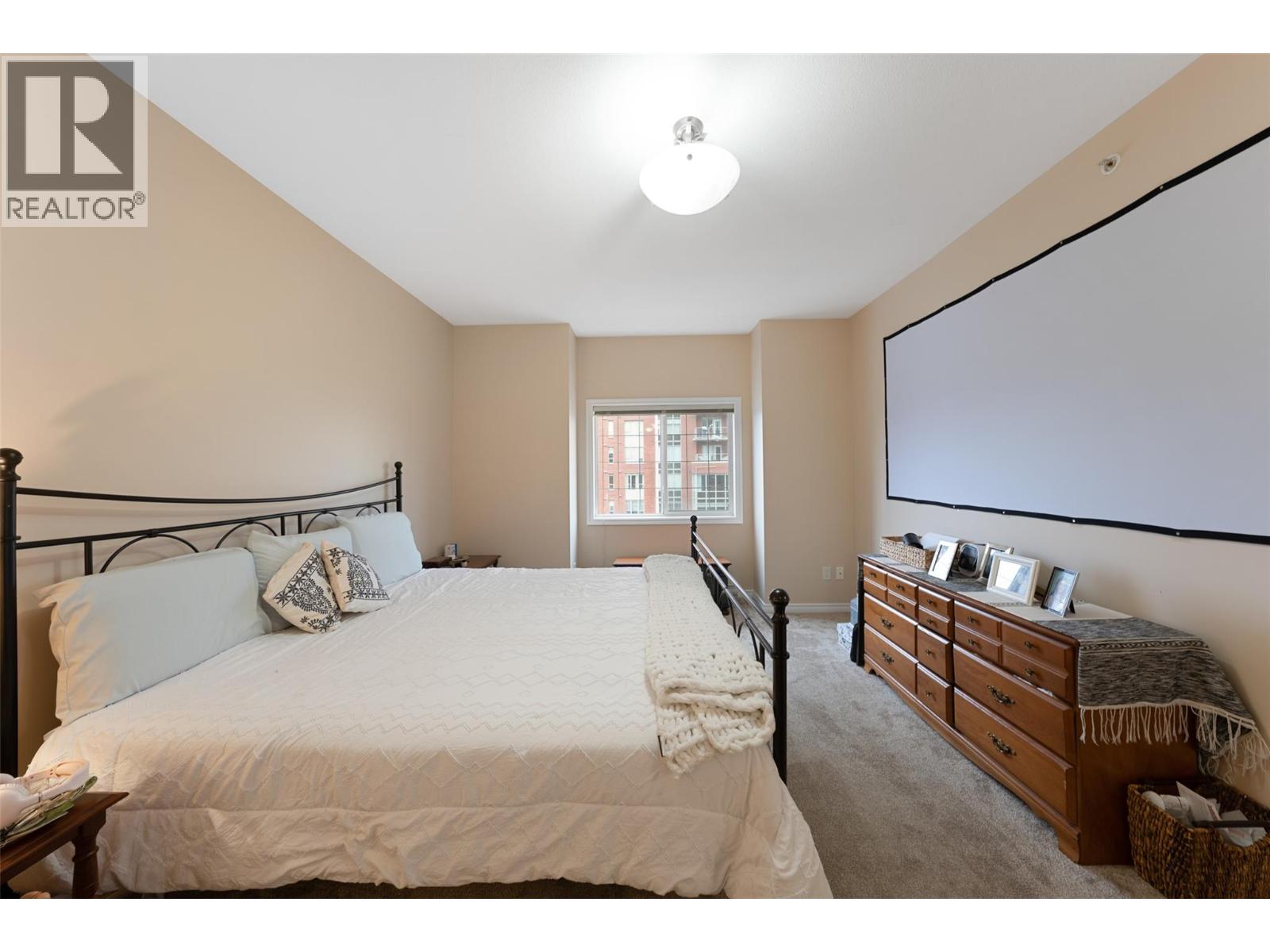 1125 Bernard Avenue Unit# 401