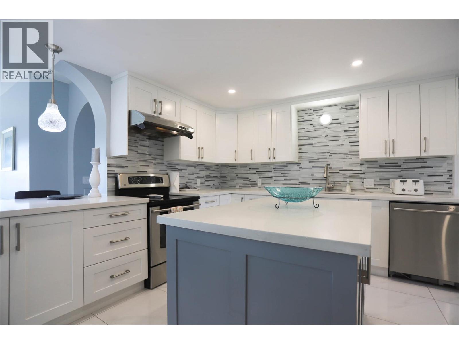 124 McTavish Avenue