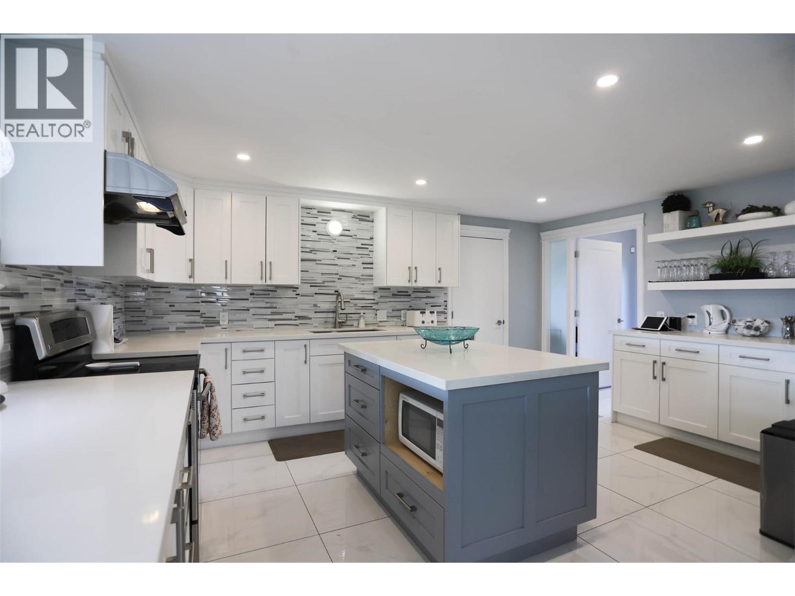 124 McTavish Avenue