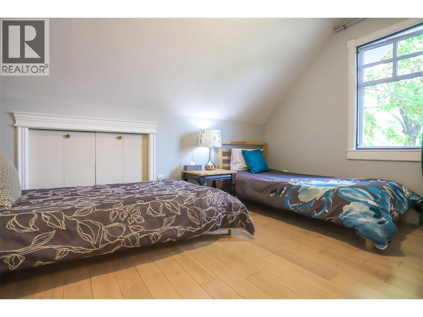 124 McTavish Avenue