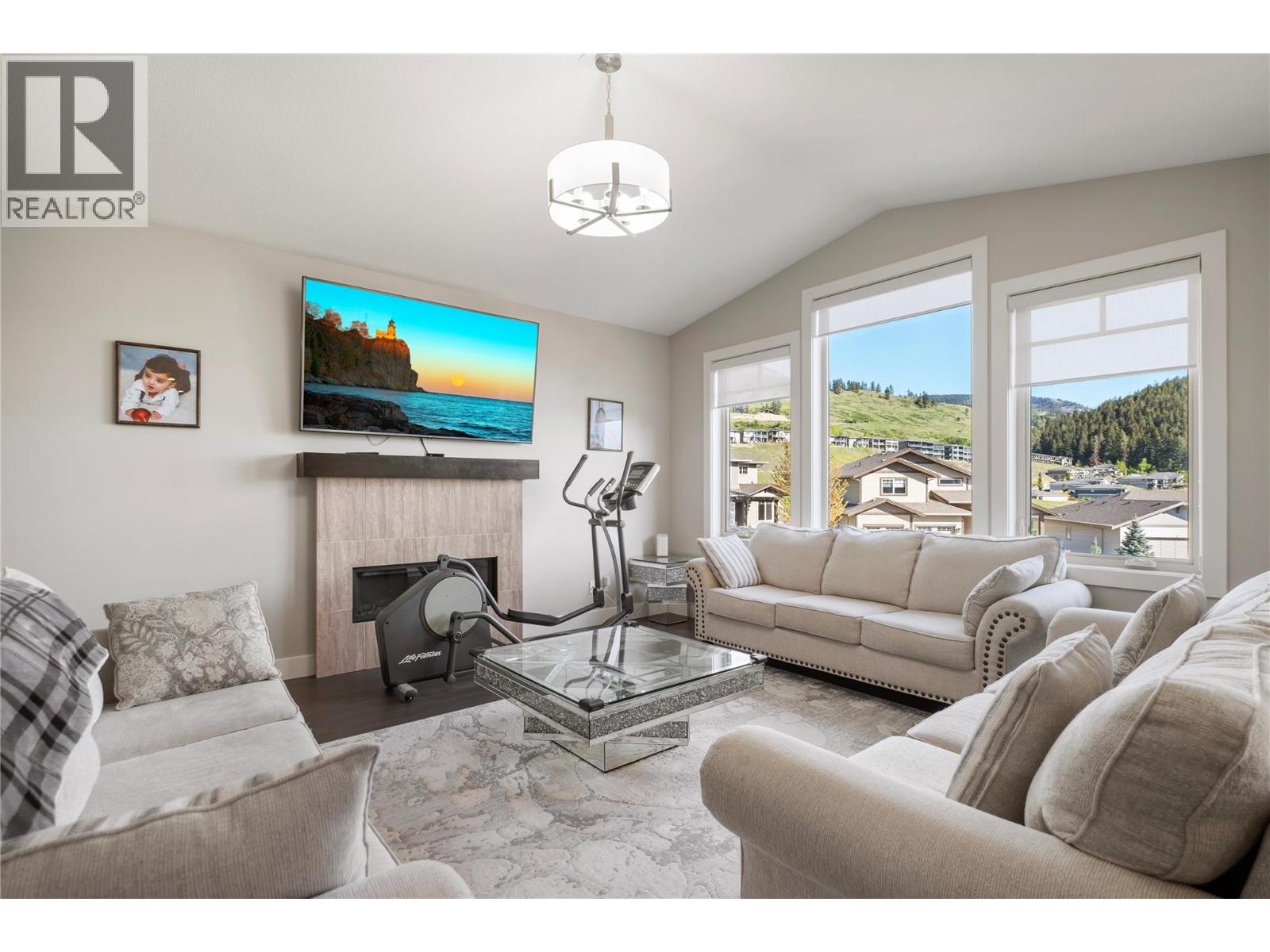 1852 Split Rail Place