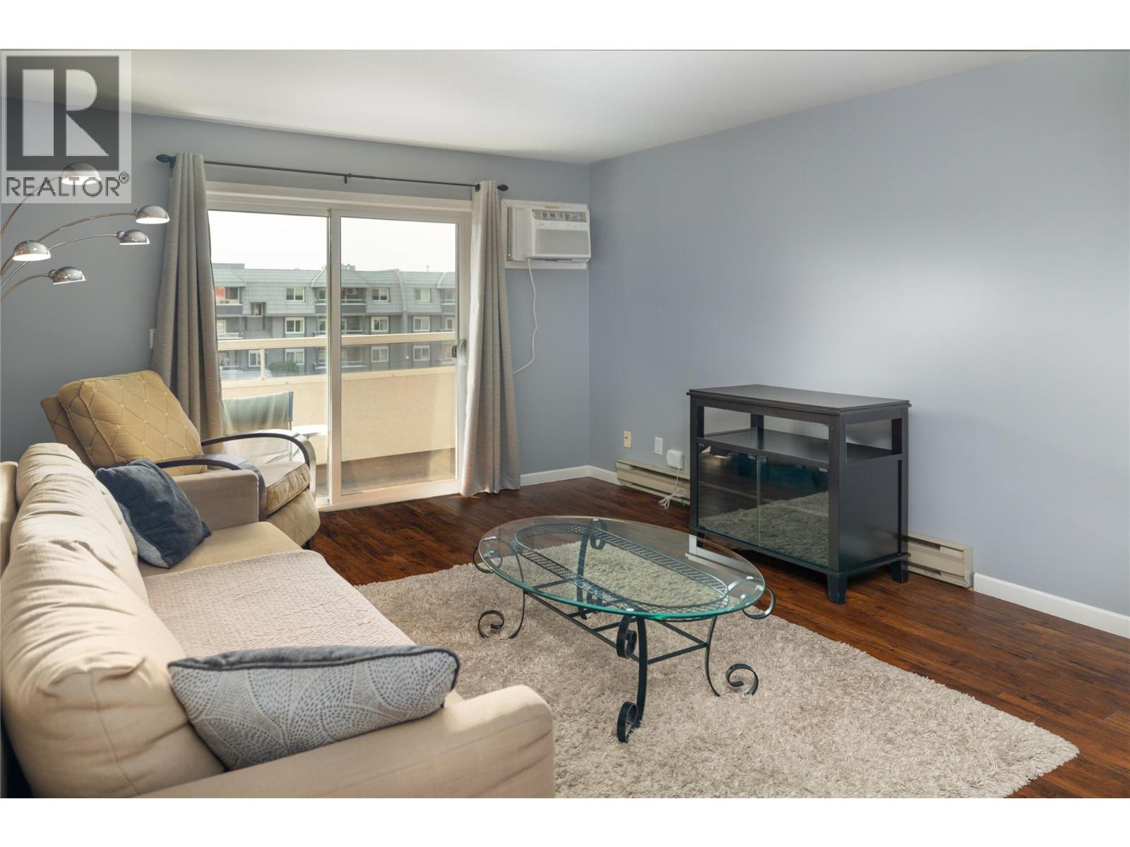 3155 De Montreuil Court Unit# 404