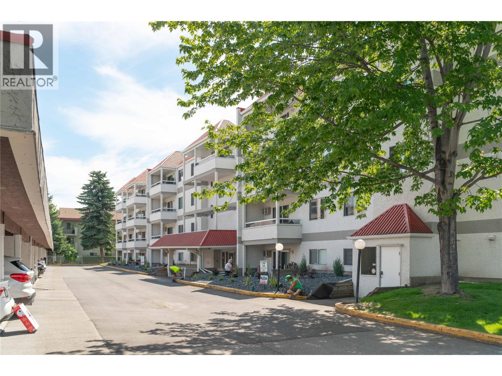 3155 De Montreuil Court Unit# 404