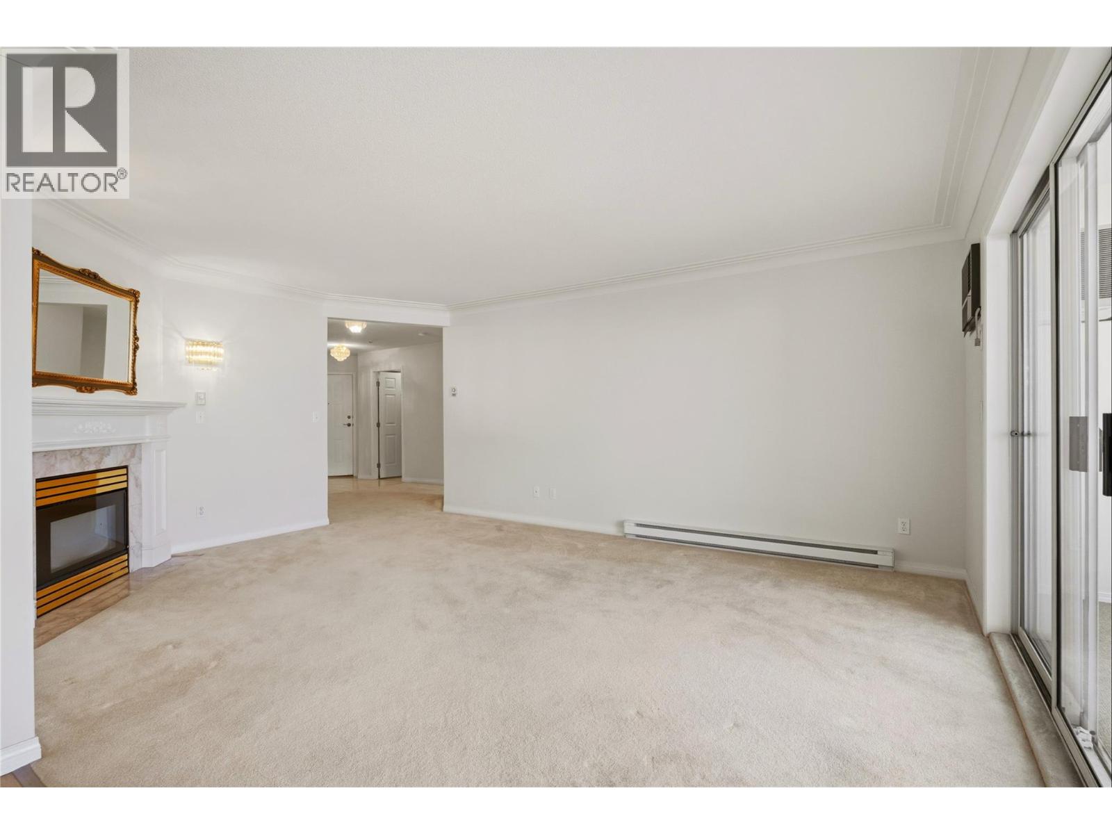 1055 Lawrence Avenue Unit# 102