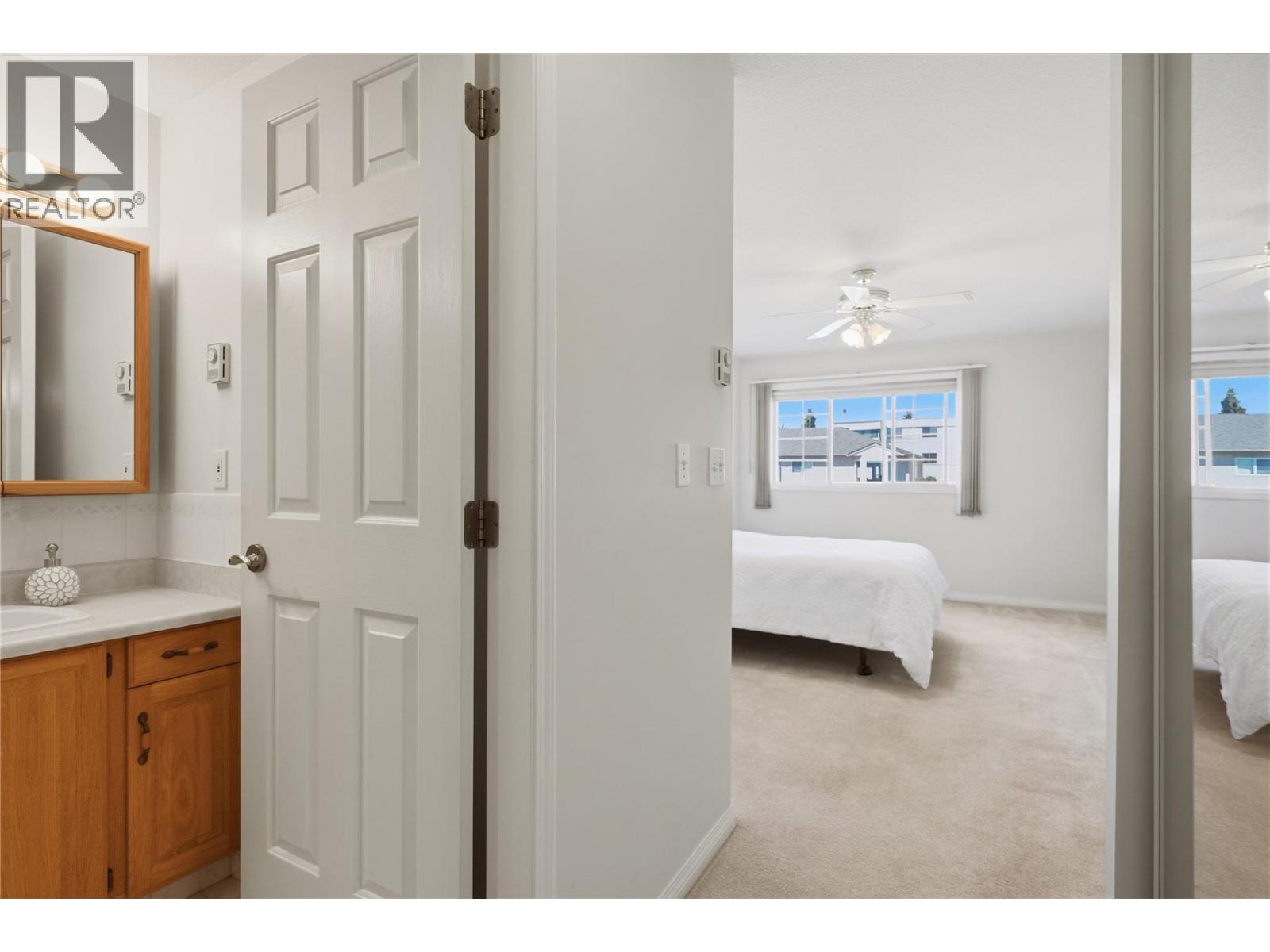 1055 Lawrence Avenue Unit# 102
