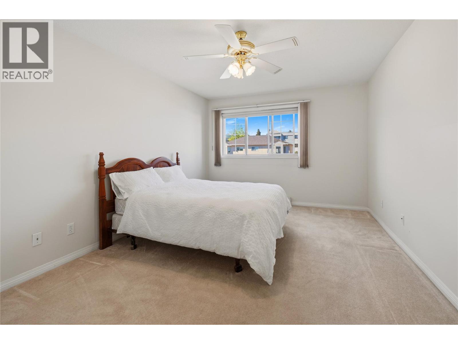 1055 Lawrence Avenue Unit# 102
