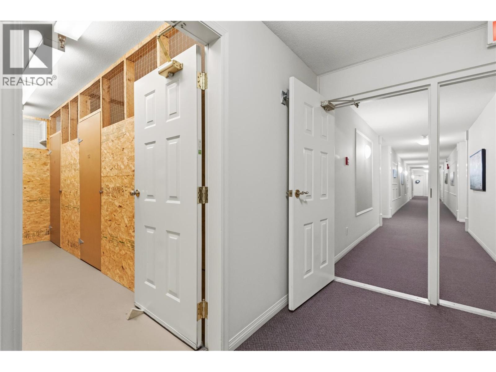 1055 Lawrence Avenue Unit# 102