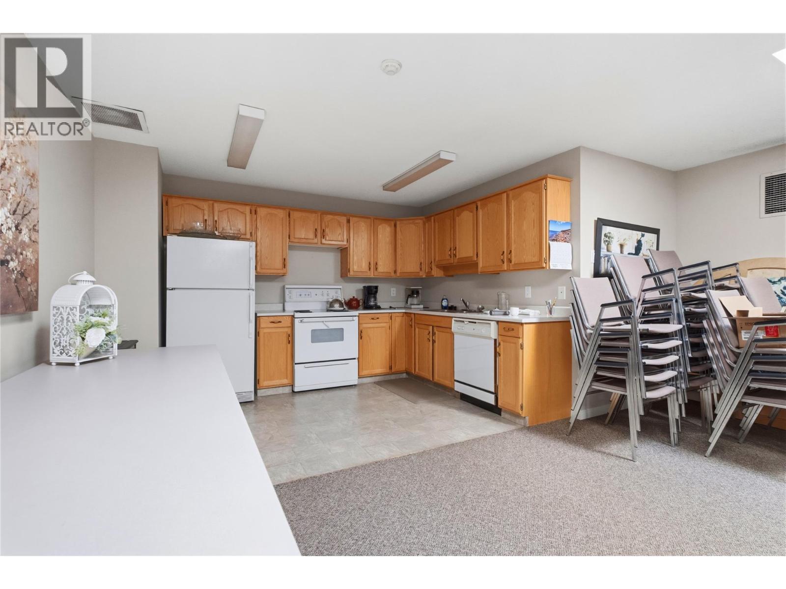 1055 Lawrence Avenue Unit# 102