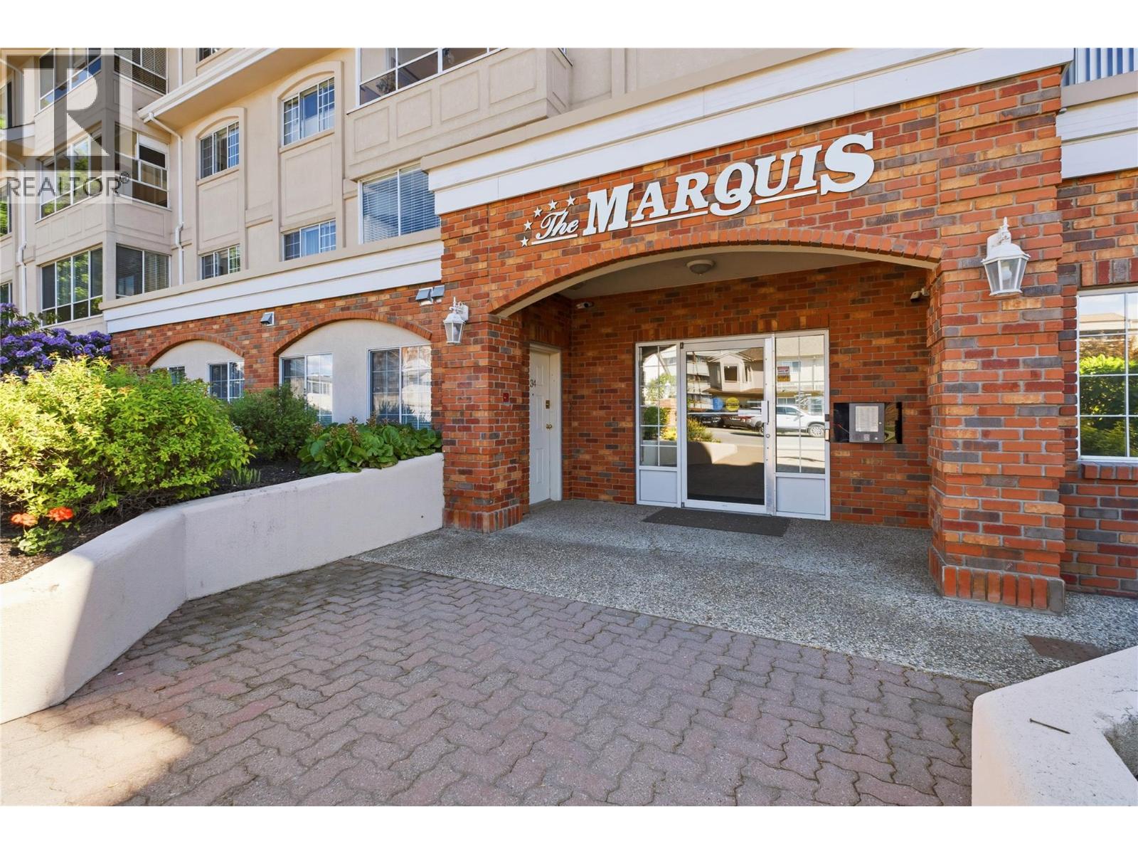 1055 Lawrence Avenue Unit# 102
