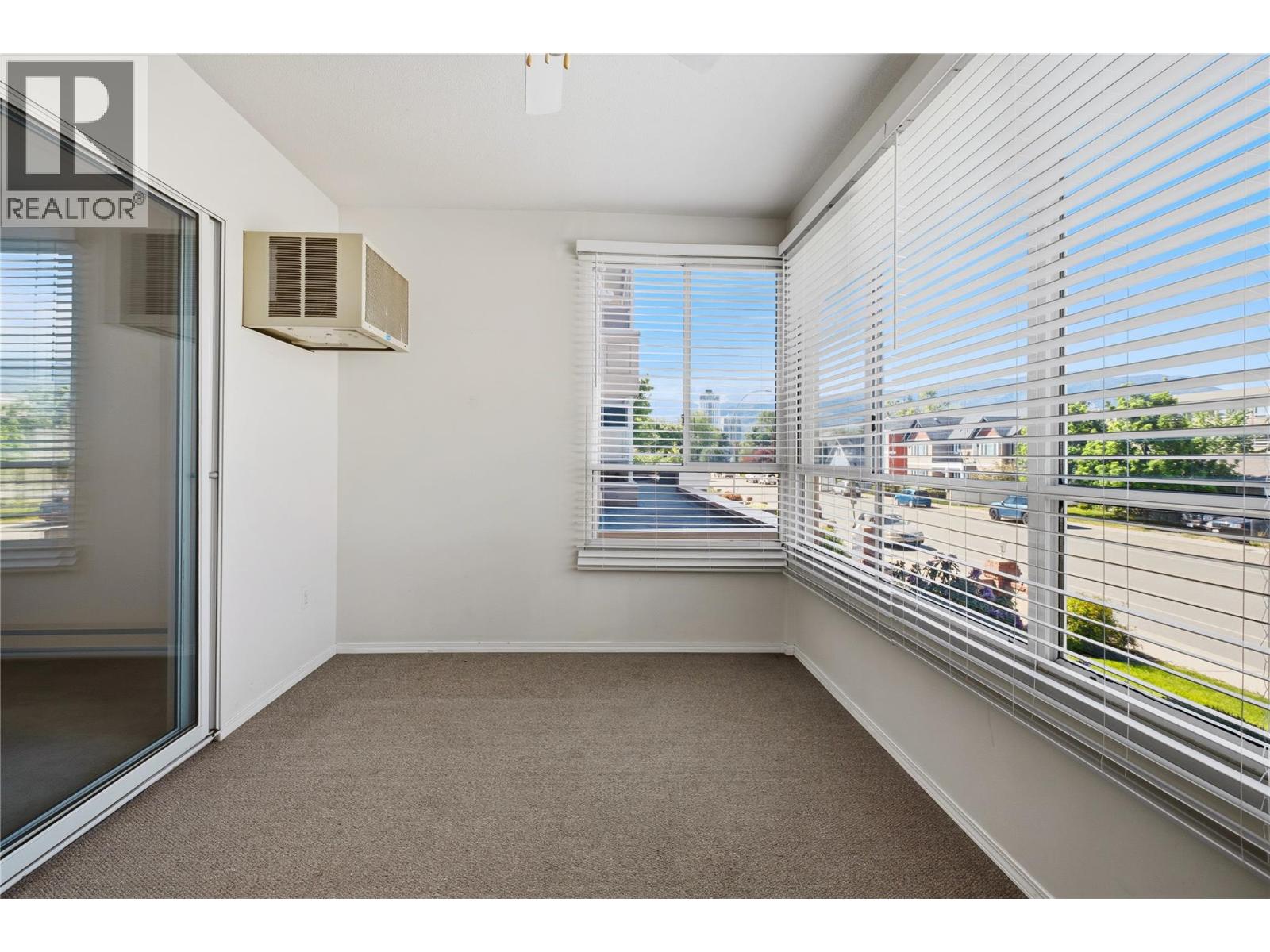 1055 Lawrence Avenue Unit# 102