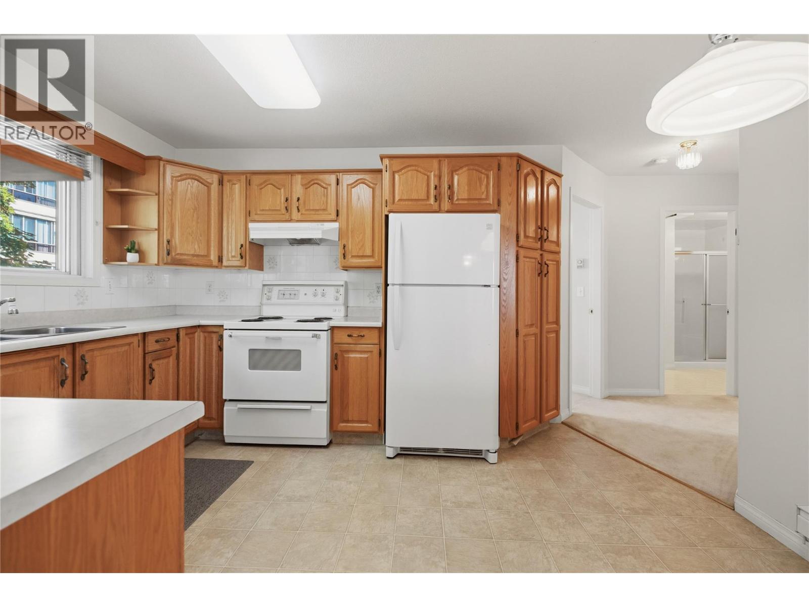 1055 Lawrence Avenue Unit# 102
