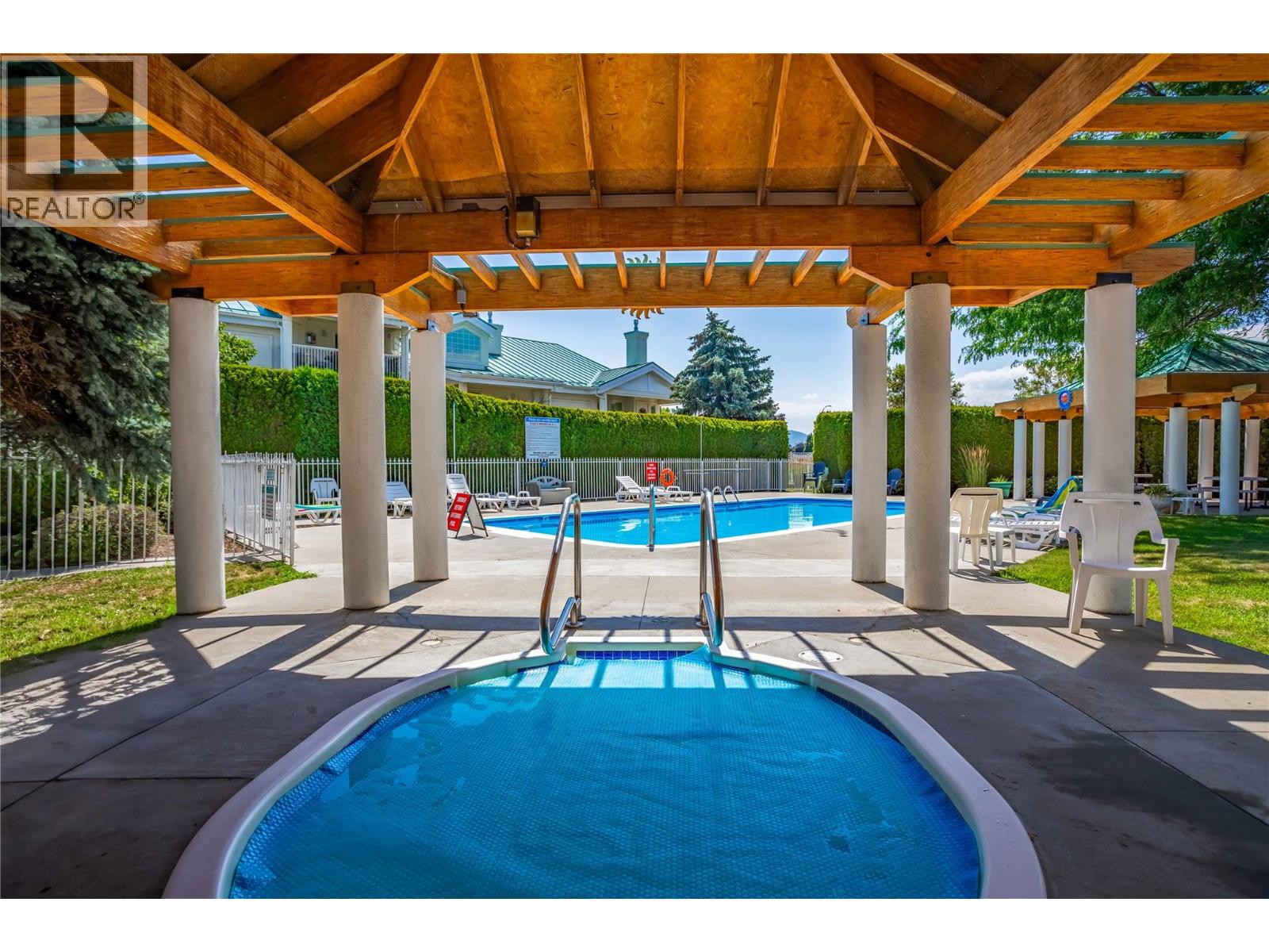 2370 Stillingfleet Road Unit# 218