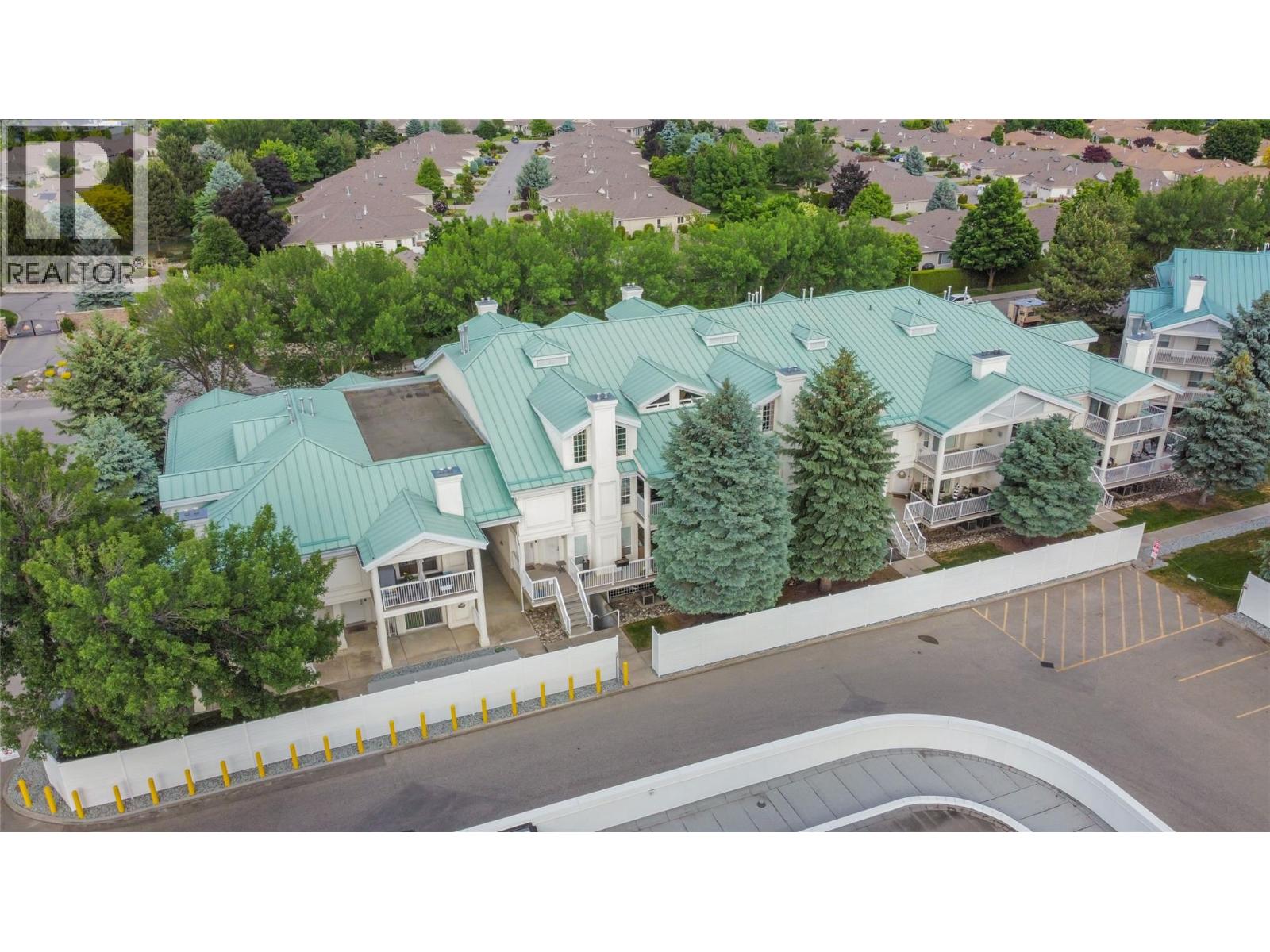 2370 Stillingfleet Road Unit# 218